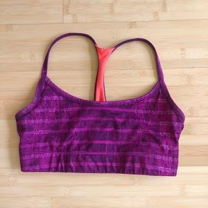 Reversible scoop-neck sports bra!